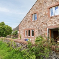 Holiday Accommodation Rentals Cumbria - Cottage GBP147.0