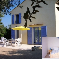 Holiday Accommodation Rentals Le Muy - G√Æte GBP55.0