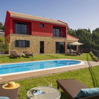 Holiday Accommodation Rentals Madeira - Villa GBP283.0