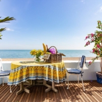 Holiday Accommodation Rentals Sandgate - Villa GBP333.0