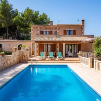 Holiday Accommodation Rentals s'Horta - Villa GBP296.0